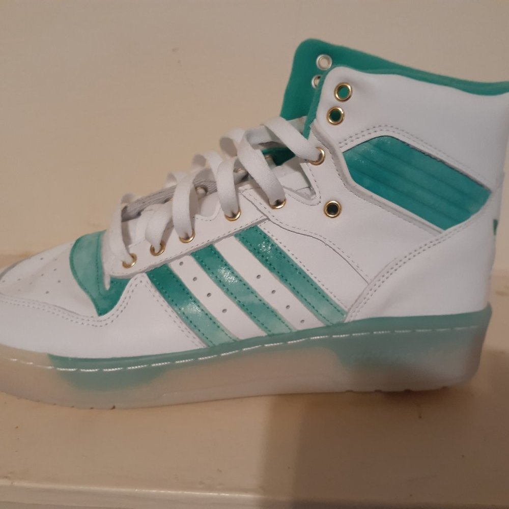 Adidas rivalry